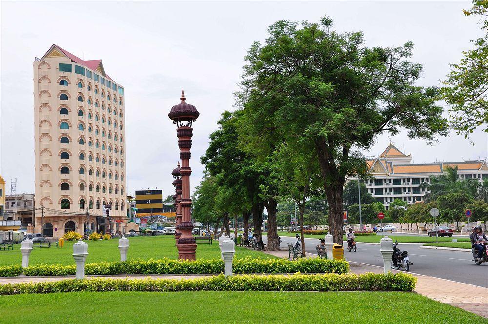 La Varenne Phnom Penh Exterior photo